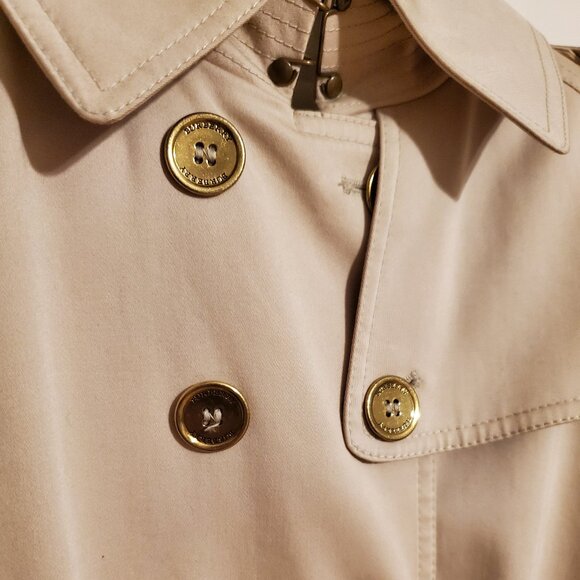 Burberry London Trench Coat-RARE FIND - Picture 7 of 16